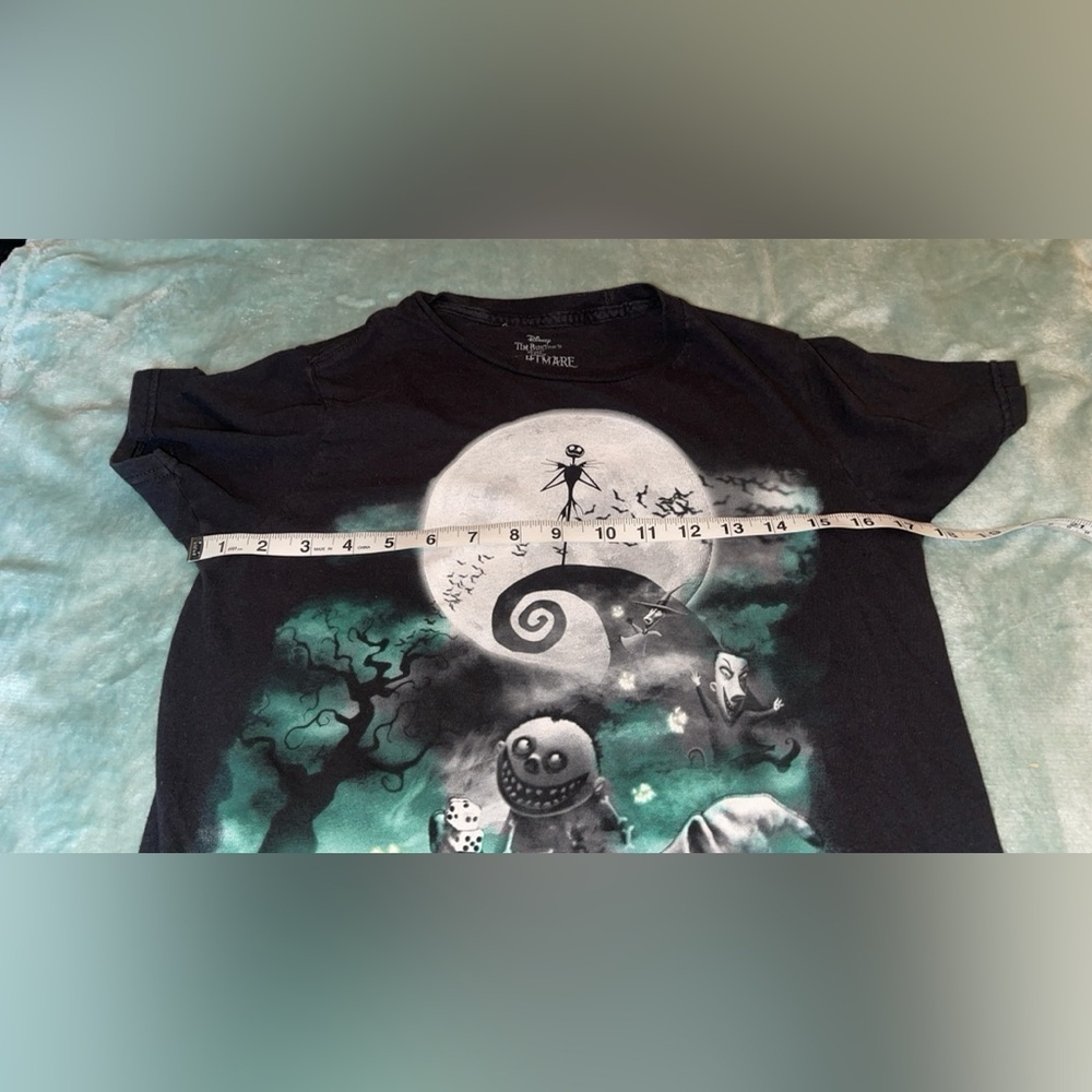 Disney’s Tim Burton Nightmare Before Christmas Graphic Tee Small, 100% Cotton - Picture 4 of 6